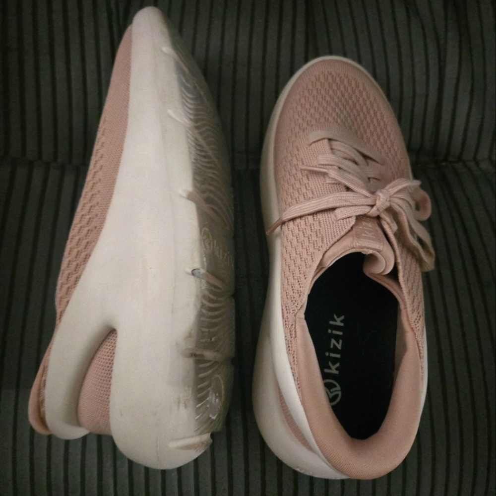 Kizik Women's Pink Sneakers